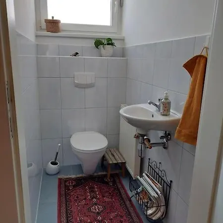 Schoene Helle Mit Whirlpoolbadewanne Apartmán